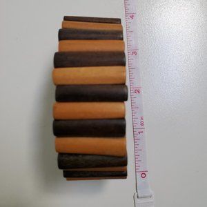 Wooden stretch bracelet